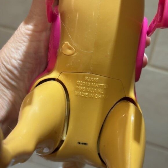 Mattel Barbie Tawny Horse Palomino With Pink Saddle Blue Eyes 2013 - Picture 7 of 7